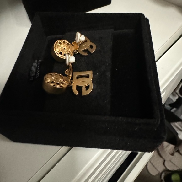 Dolce & Gabbana earrings - Picture 2 of 7